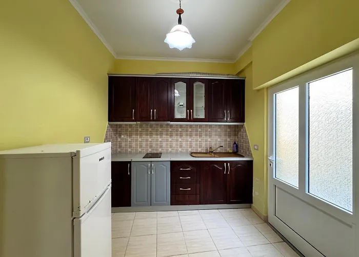 Amelia Apartment